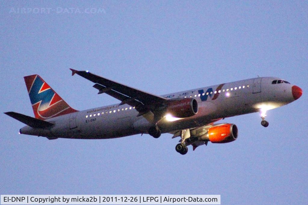 EI-DNP, 1993 Airbus A320-212 C/N 421, Landing
