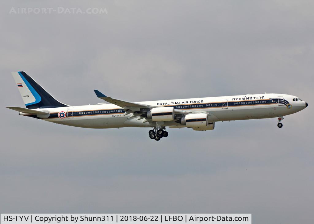 HS-TYV, 2005 Airbus A340-541 C/N 698, Landing rwy 32L
