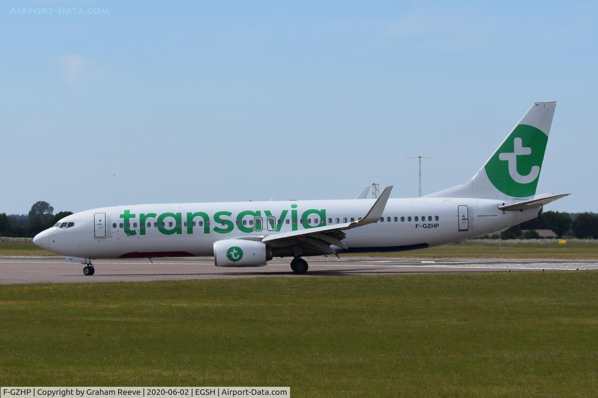 F-GZHP, 2000 Boeing 737-8K2 C/N 44566, Just landed at Norwich.