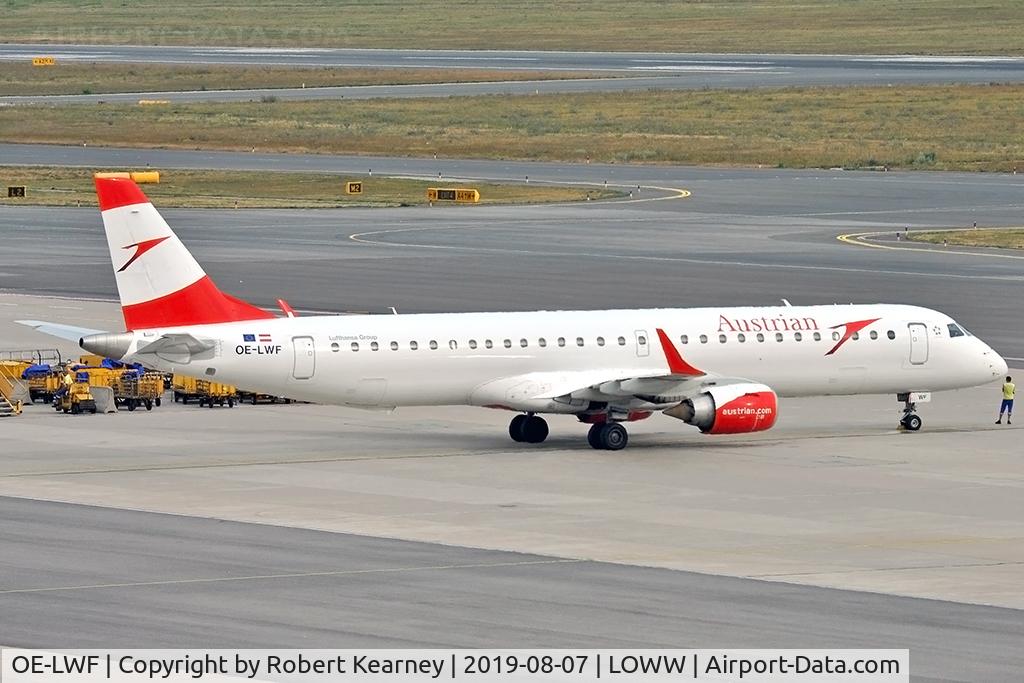 OE-LWF, 2011 Embraer 195LR (ERJ-190-200LR) C/N 19000447, Preparing for departure