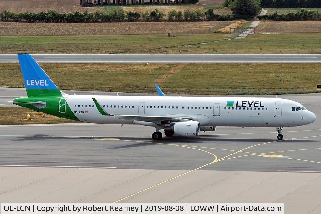 OE-LCN, 2015 Airbus A321-211 C/N 6454, Taxiing in after arrival