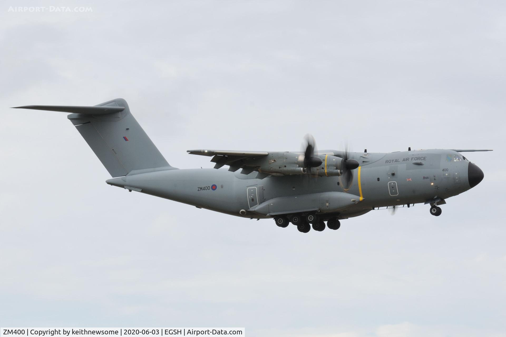 ZM400, 2014 Airbus A400M Atlas C.1 C/N 015, Approaching runway 09 at Norwich.