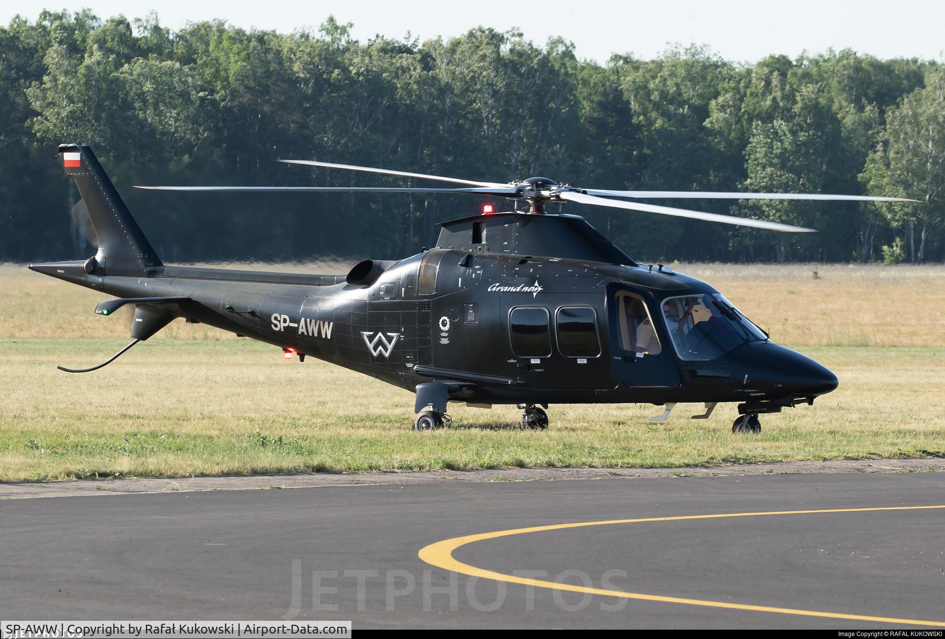 SP-AWW, AgustaWestland AW-109SP GrandNew C/N 22290, AgustaWestland AW-109SP GrandNew