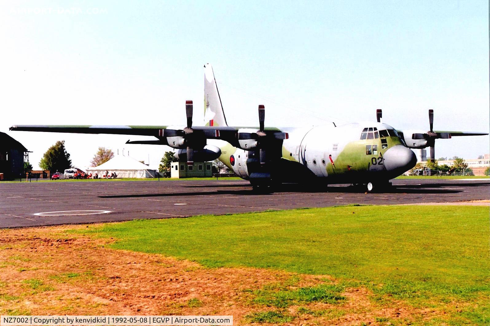 NZ7002, 1965 Lockheed C-130H Hercules C/N 382-4053, At the World Helicopter Championships, Middle Wallop.