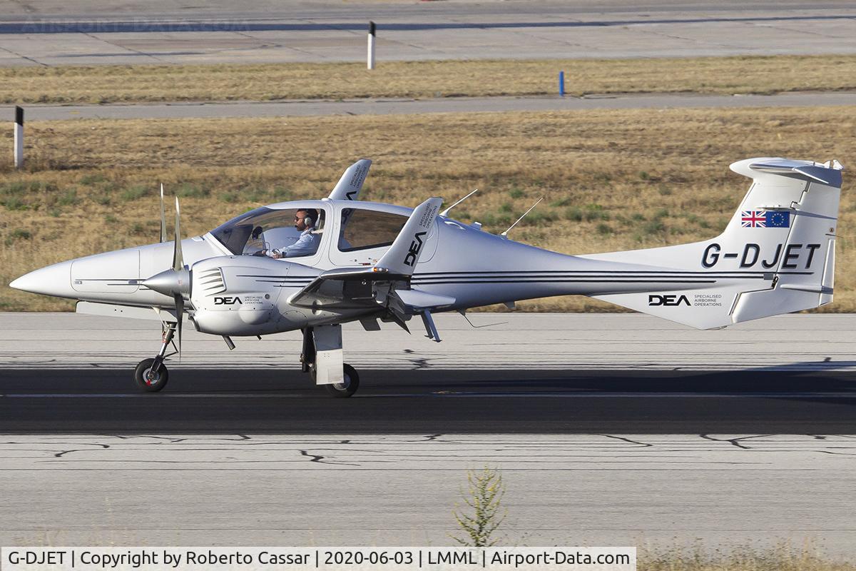 G-DJET, 2006 Diamond DA-42 Twin Star C/N 42.122, Runway 13 Backtrack