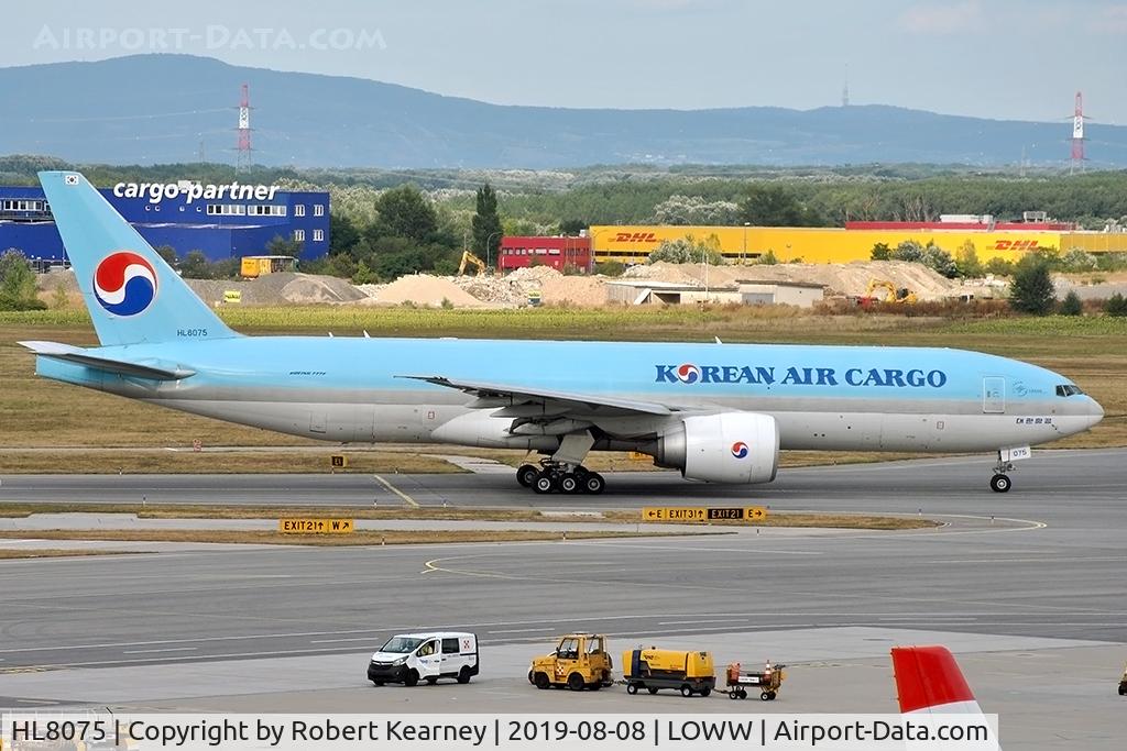 HL8075, 2016 Boeing 777-FEZ C/N 62631, Taxiing out for departure