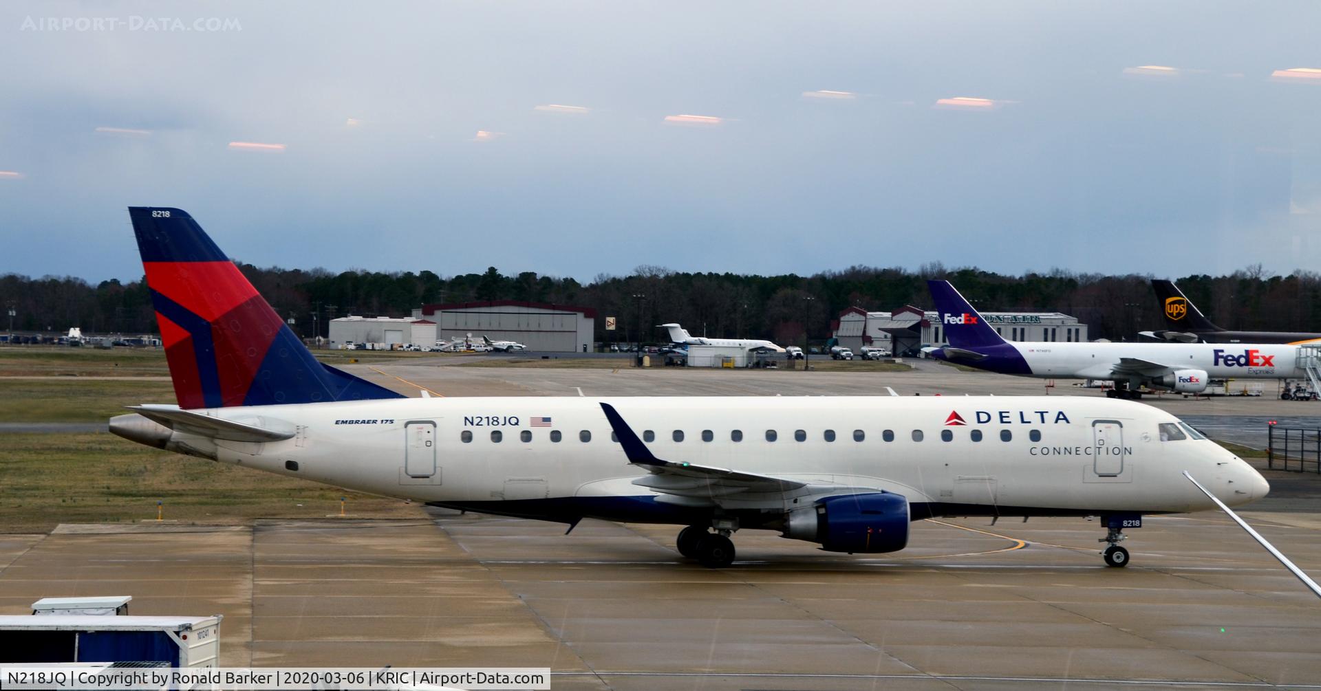 N218JQ, 2007 Embraer 175LR (ERJ-170-200LR) C/N 17000186, Taxi RIC