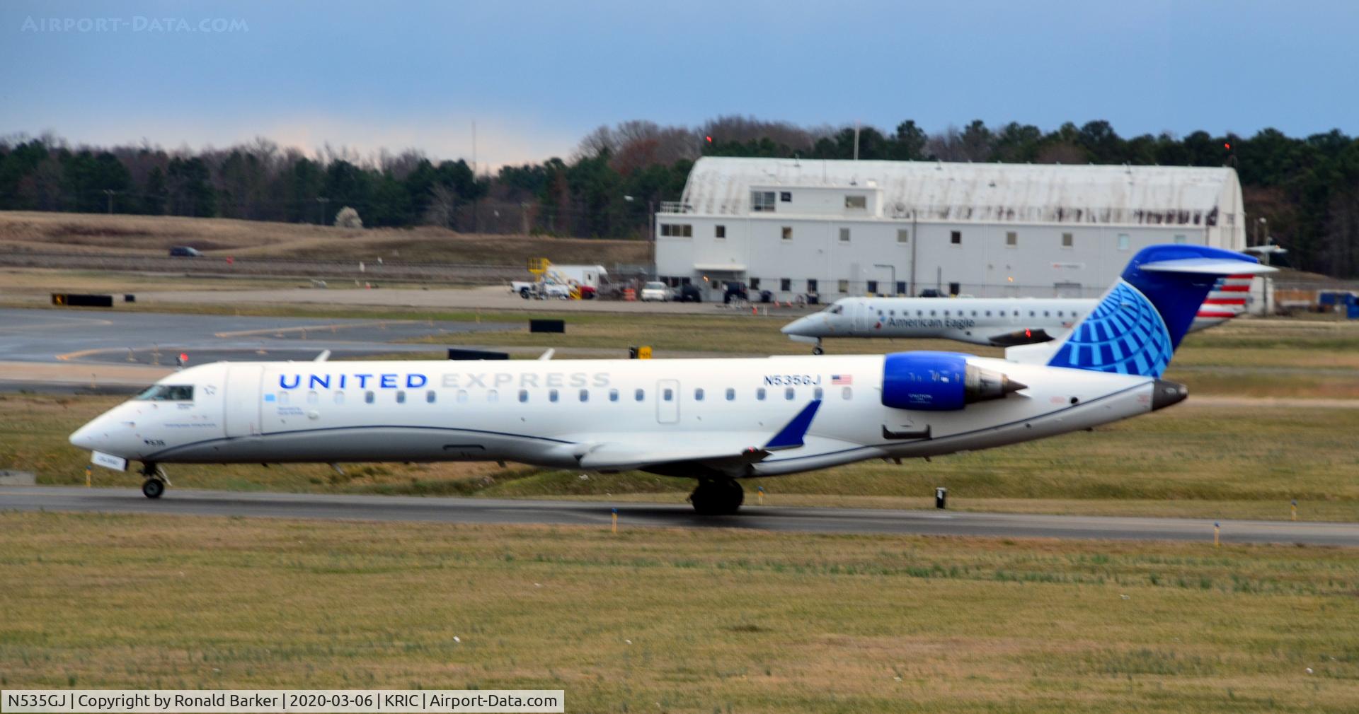 N535GJ, 2005 Bombardier CRJ-550 C/N 10227, Taxi RIC