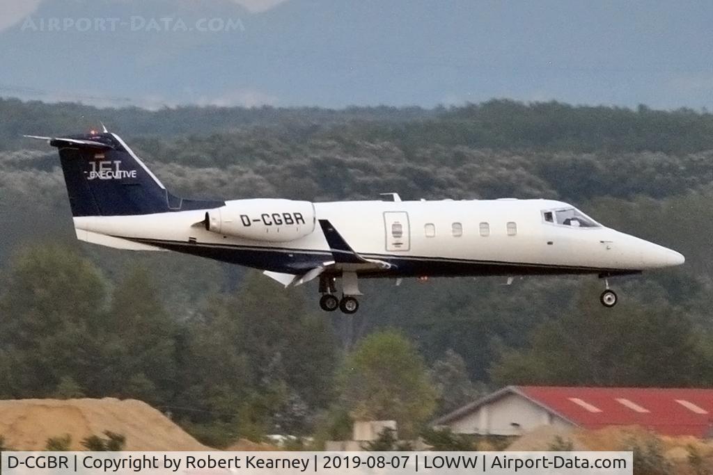 D-CGBR, 1985 Learjet 55 C/N 55-122, On short finals