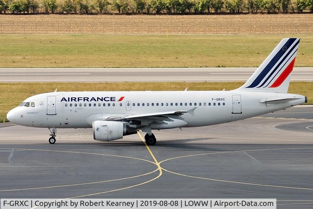 F-GRXC, 2002 Airbus A319-111 C/N 1677, Taxiing out for departure