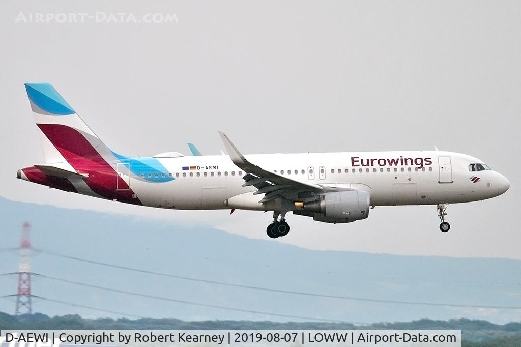 D-AEWI, 2016 Airbus A320-214 C/N 7210, On short finals