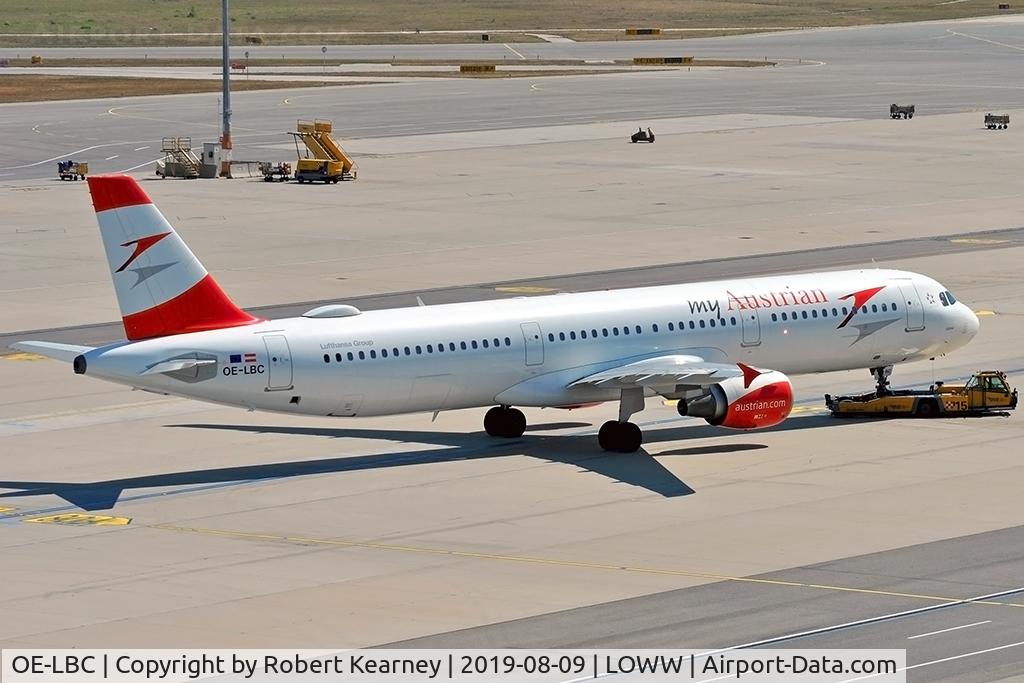 OE-LBC, 1996 Airbus A321-111 C/N 581, Pushing back for departure