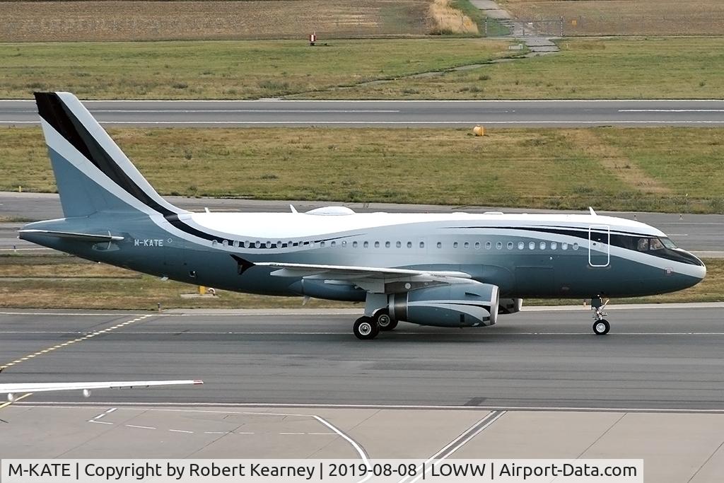 M-KATE, 2010 Airbus ACJ319 (A319-133/CJ) C/N 4151, Taxiing in after arrival