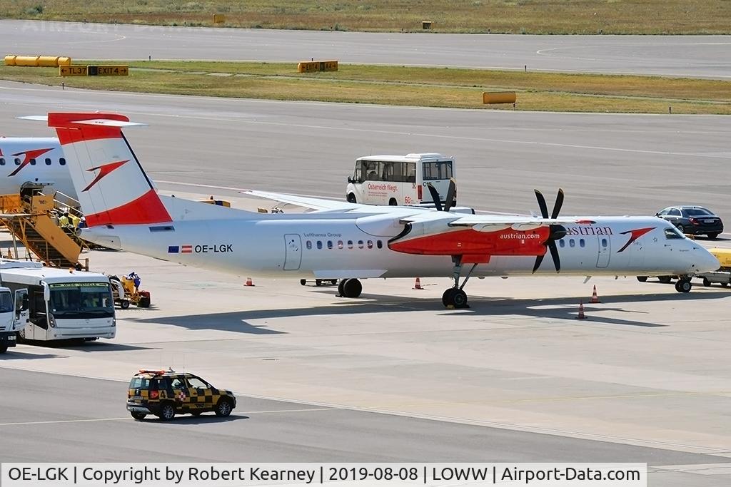 OE-LGK, 2009 De Havilland Canada DHC-8-402Q Dash 8 C/N 4280, Preparing for departure