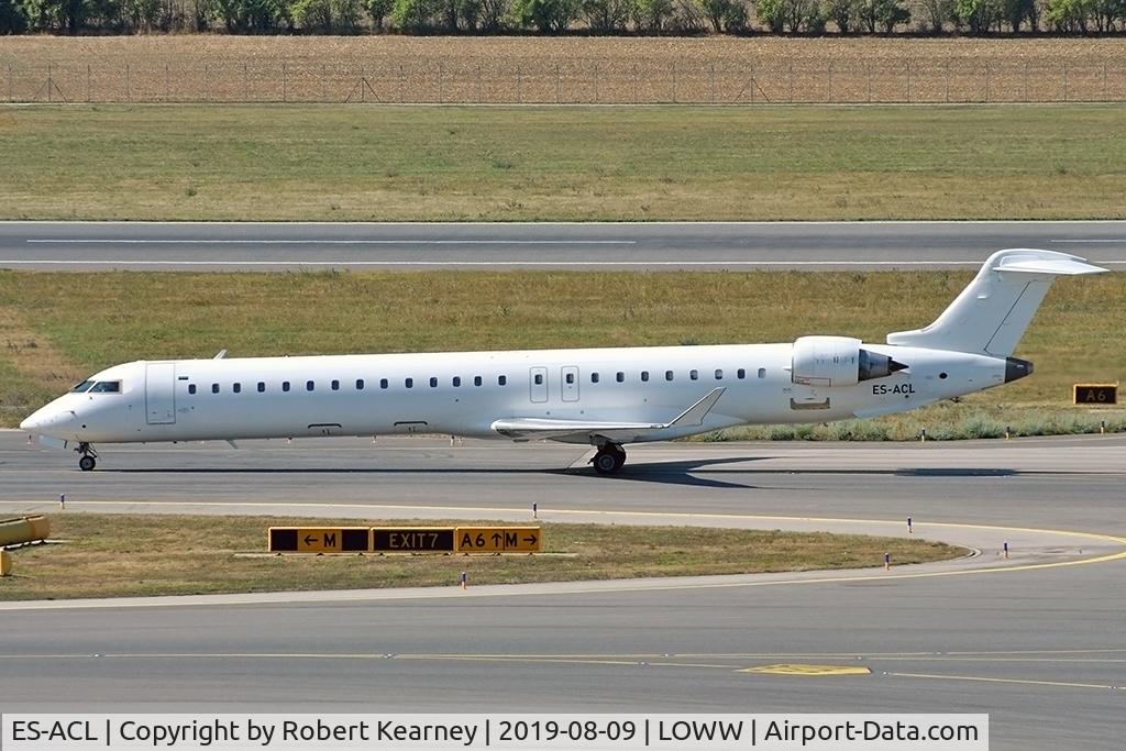 ES-ACL, 2005 Bombardier CRJ-900 (CL-600-2D24) C/N 15065, Taxiing out for departure