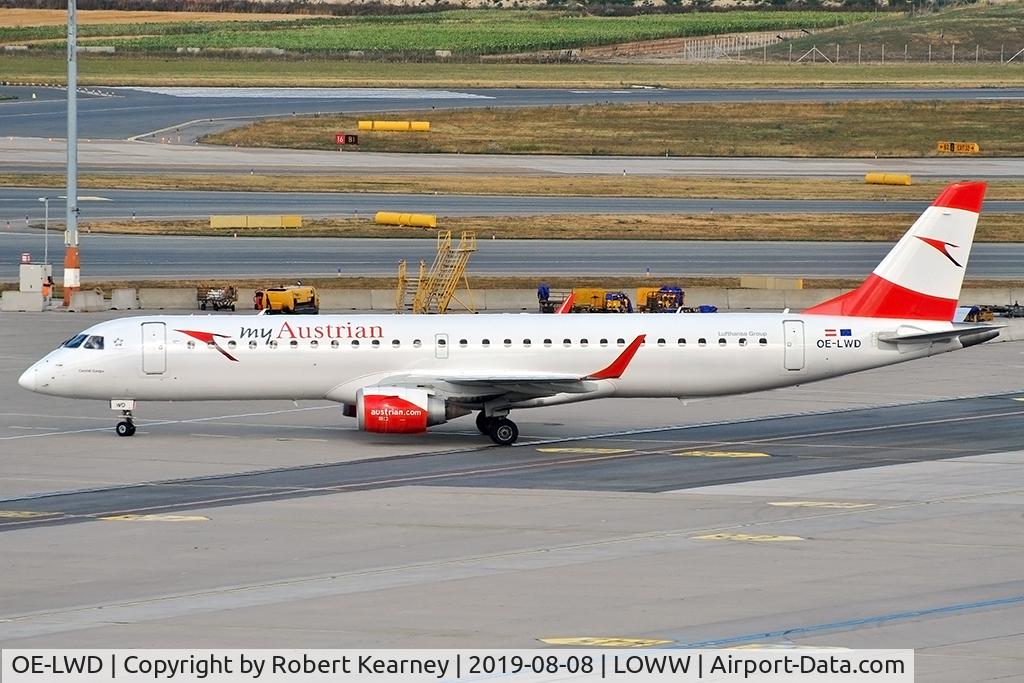 OE-LWD, 2011 Embraer 195LR (ERJ-190-200LR) C/N 19000411, Taxiing in after arrival