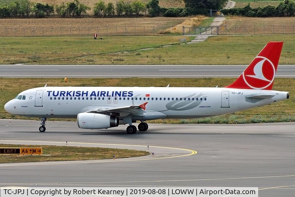 TC-JPJ, 2007 Airbus A320-232 C/N 3239, Taxiing out for departure