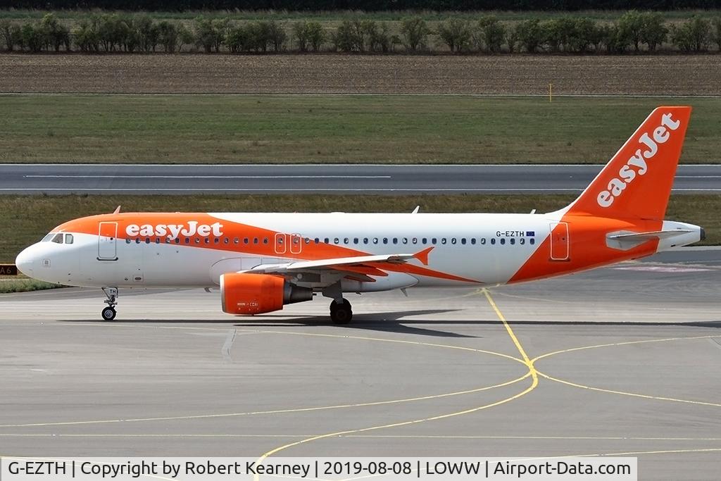G-EZTH, 2009 Airbus A320-214 C/N 3953, Taxiing out for departure