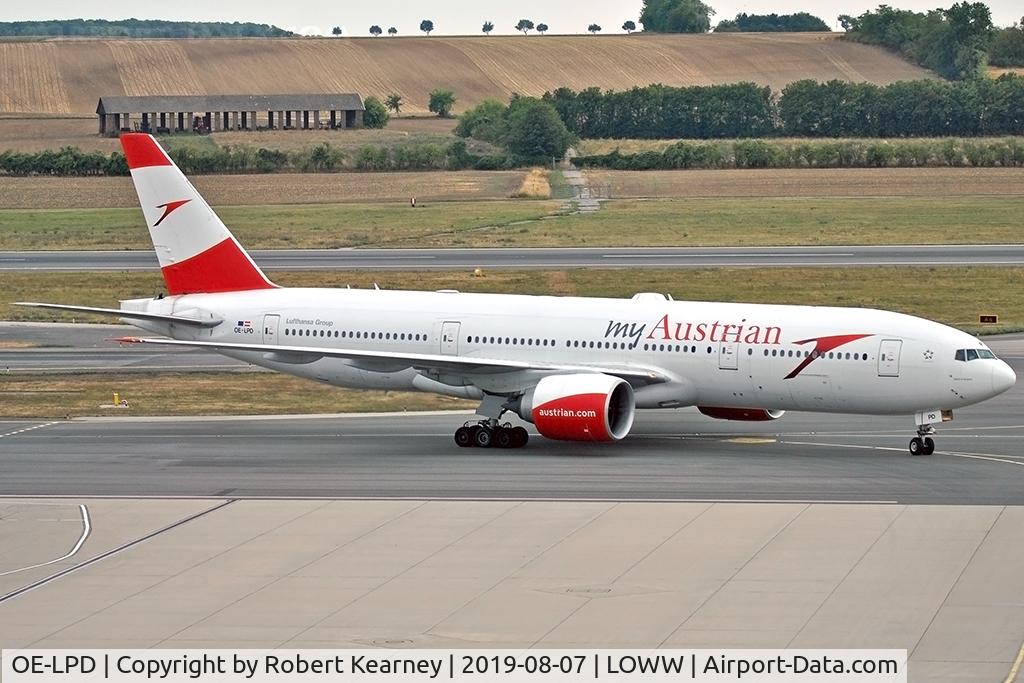 OE-LPD, 2006 Boeing 777-2Z9/ER C/N 35960, Taxiing in after arrival