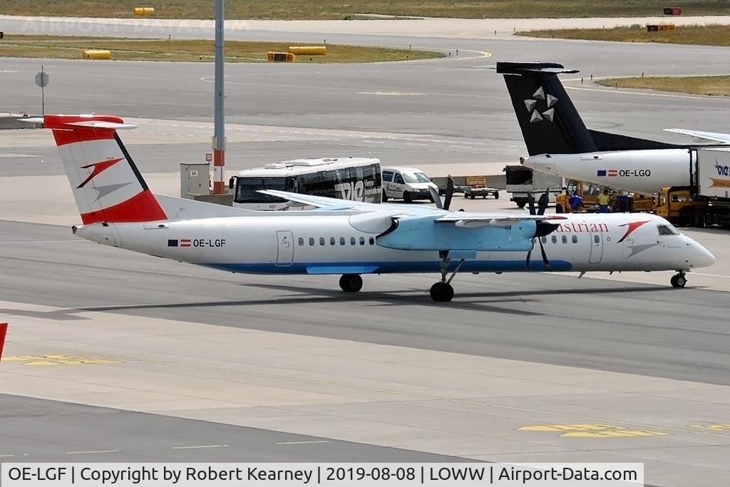 OE-LGF, 2002 De Havilland Canada DHC-8-402Q Dash 8 C/N 4068, Rolling in to parking