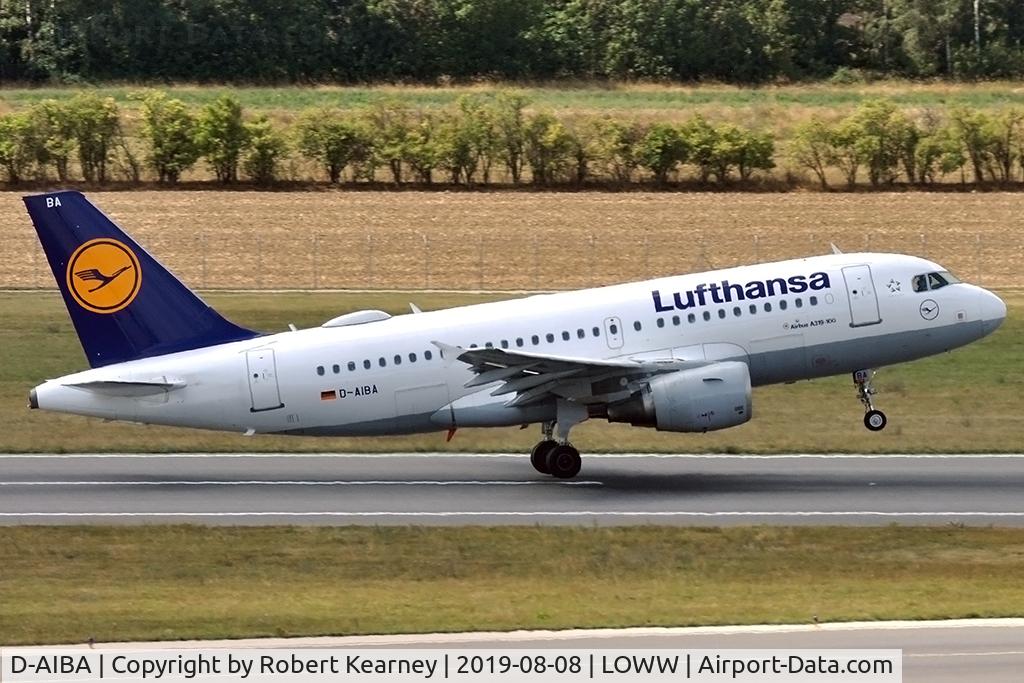 D-AIBA, 2009 Airbus A319-114 C/N 4141, Rotating off r/w 29
