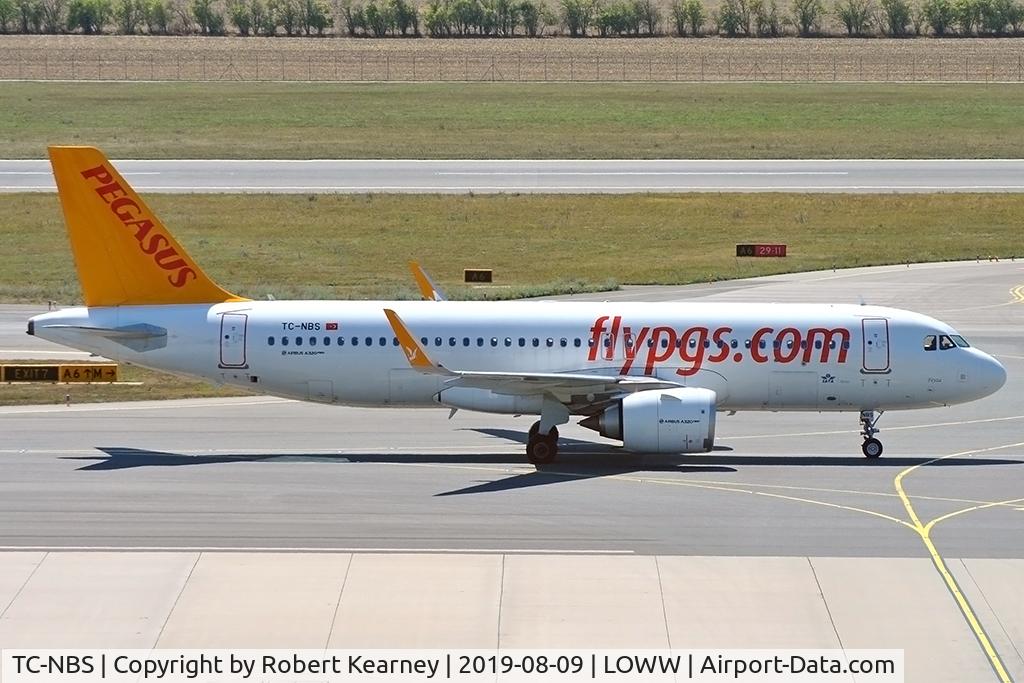 TC-NBS, 2018 Airbus A320-251N C/N 8198, Taxiing in after arrival
