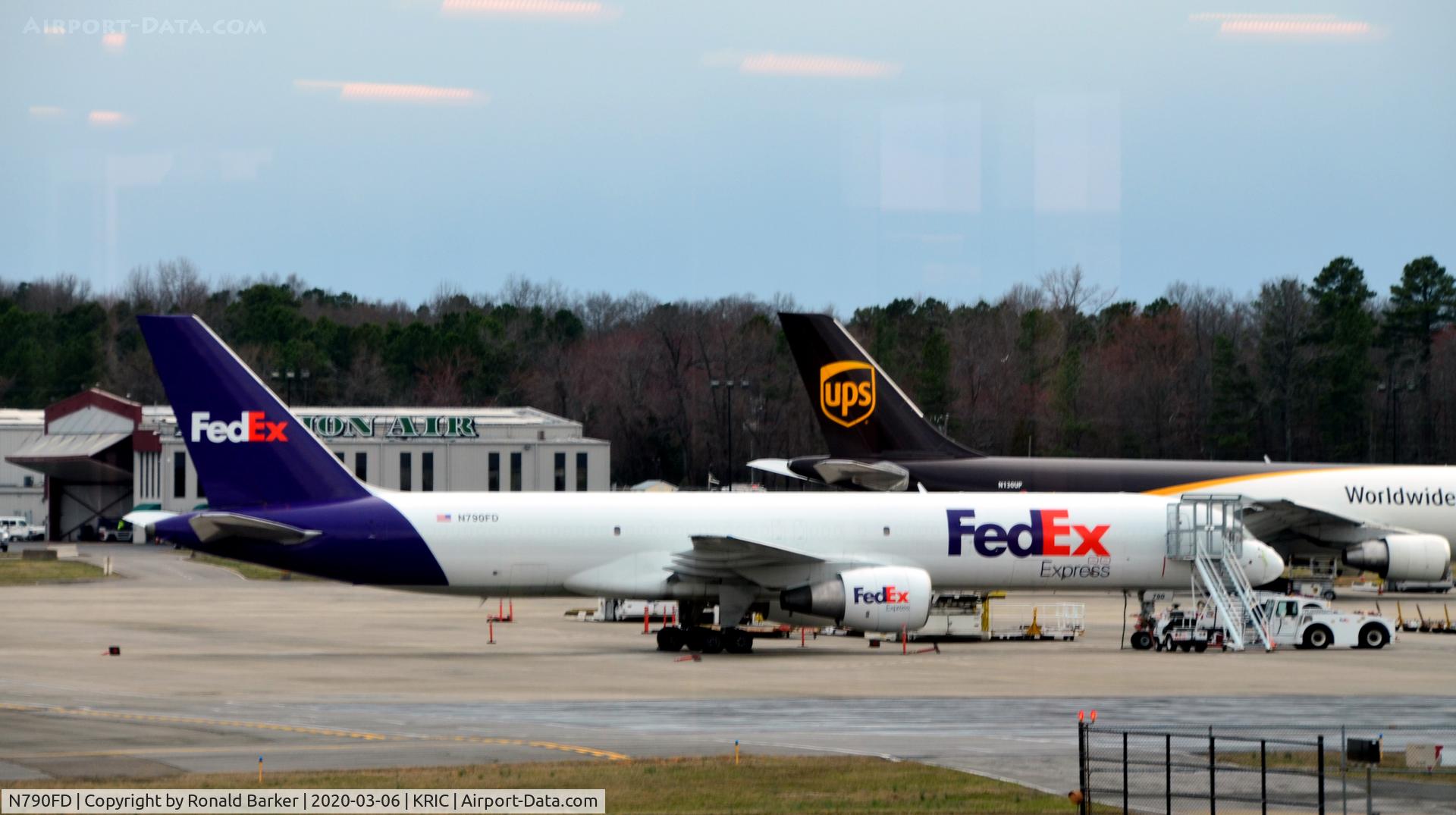 N790FD, 1993 Boeing 757-200(F) C/N 26693, Parked RIC