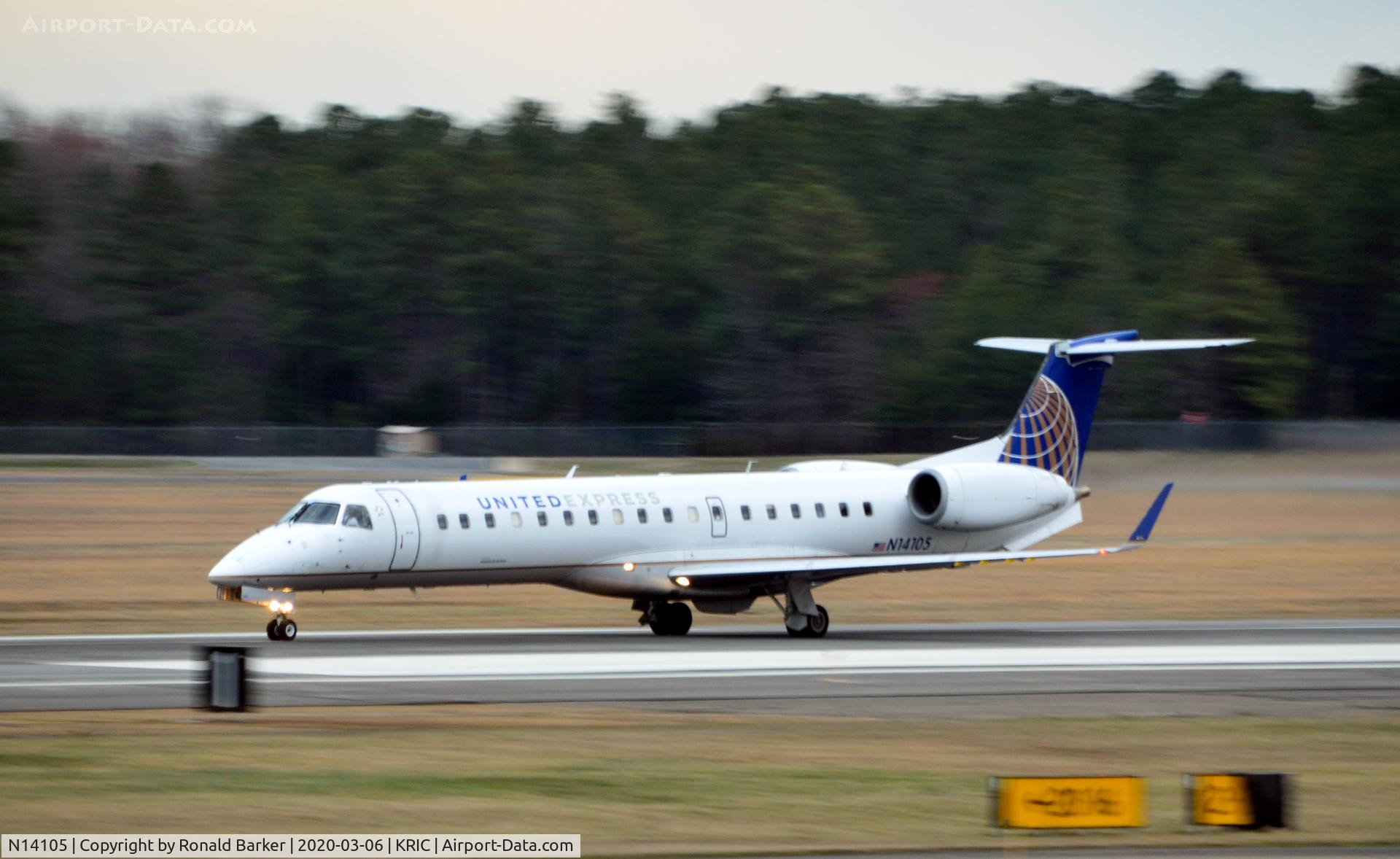 N14105, 2002 Embraer ERJ-145XR (EMB-145XR) C/N 145649, Taxi RIC