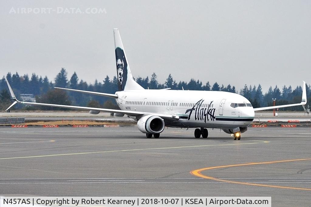 N457AS, 2014 Boeing 737-900/ER C/N 36355, Taxiing in after arrival