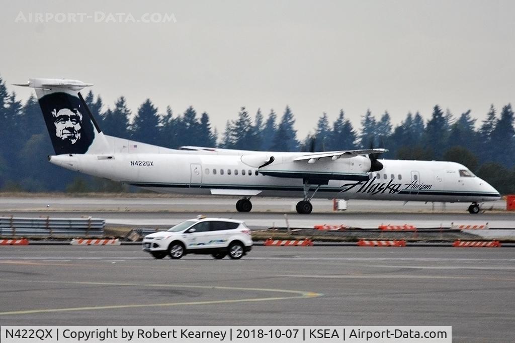 N422QX, 2007 Bombardier DHC-8-402 Dash 8 C/N 4150, Taxiing out for departure
