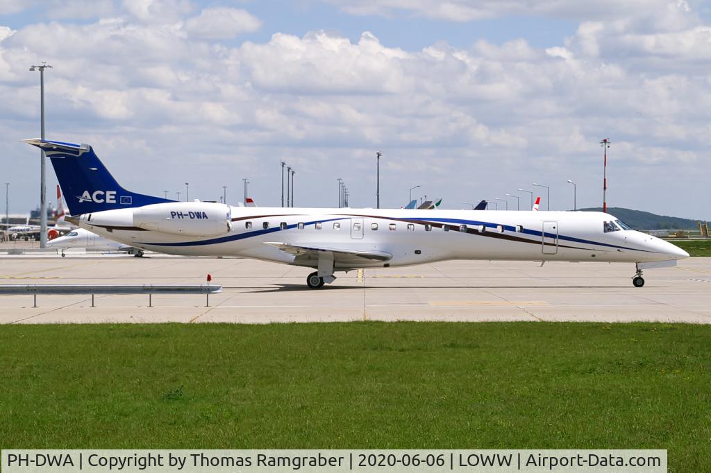 PH-DWA, 2007 Embraer ERJ-145LR (EMB-145LR) C/N 14501000, JetNetherlands Embraer 145LR