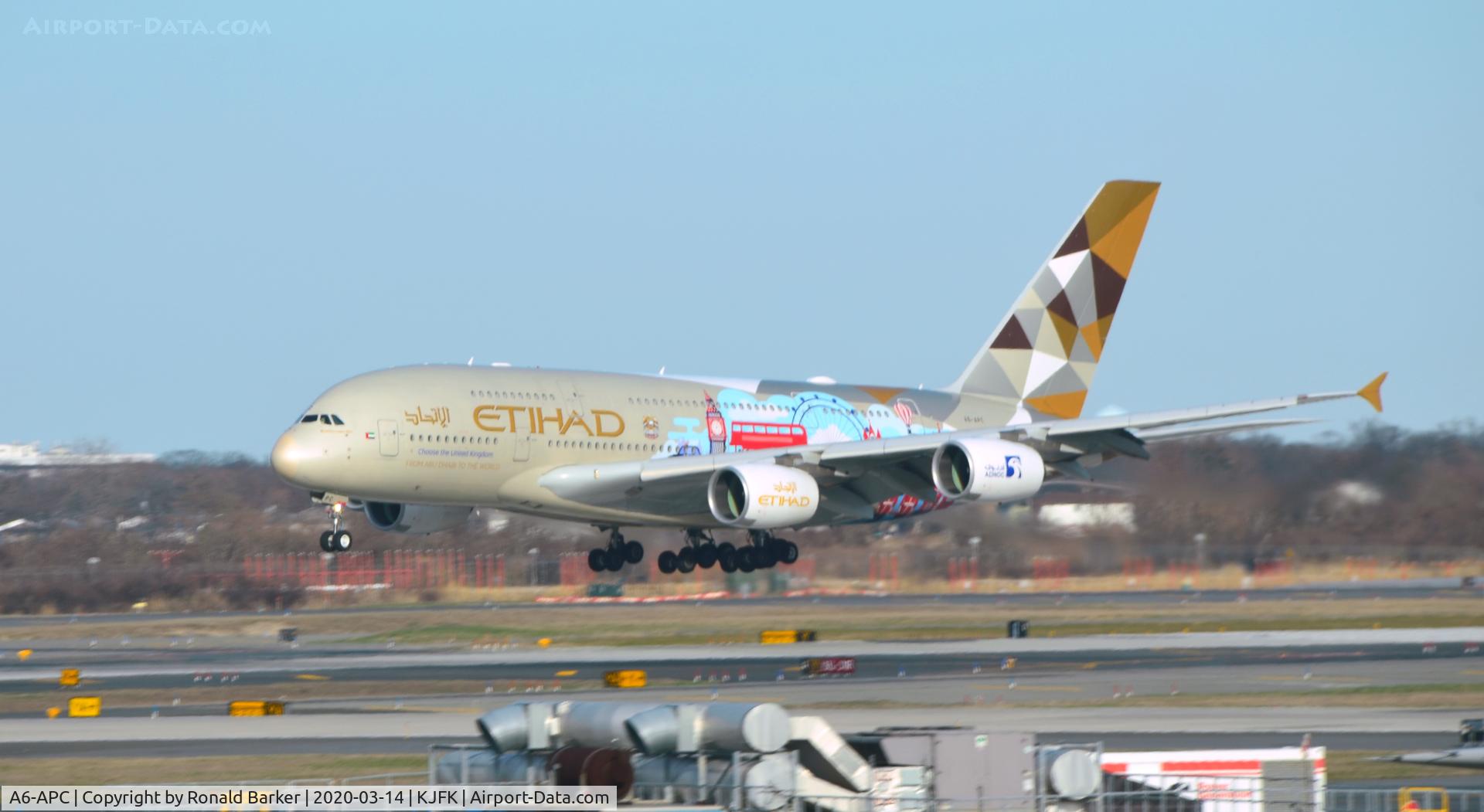 A6-APC, 2014 Airbus A380-861 C/N 176, Landing JFK
