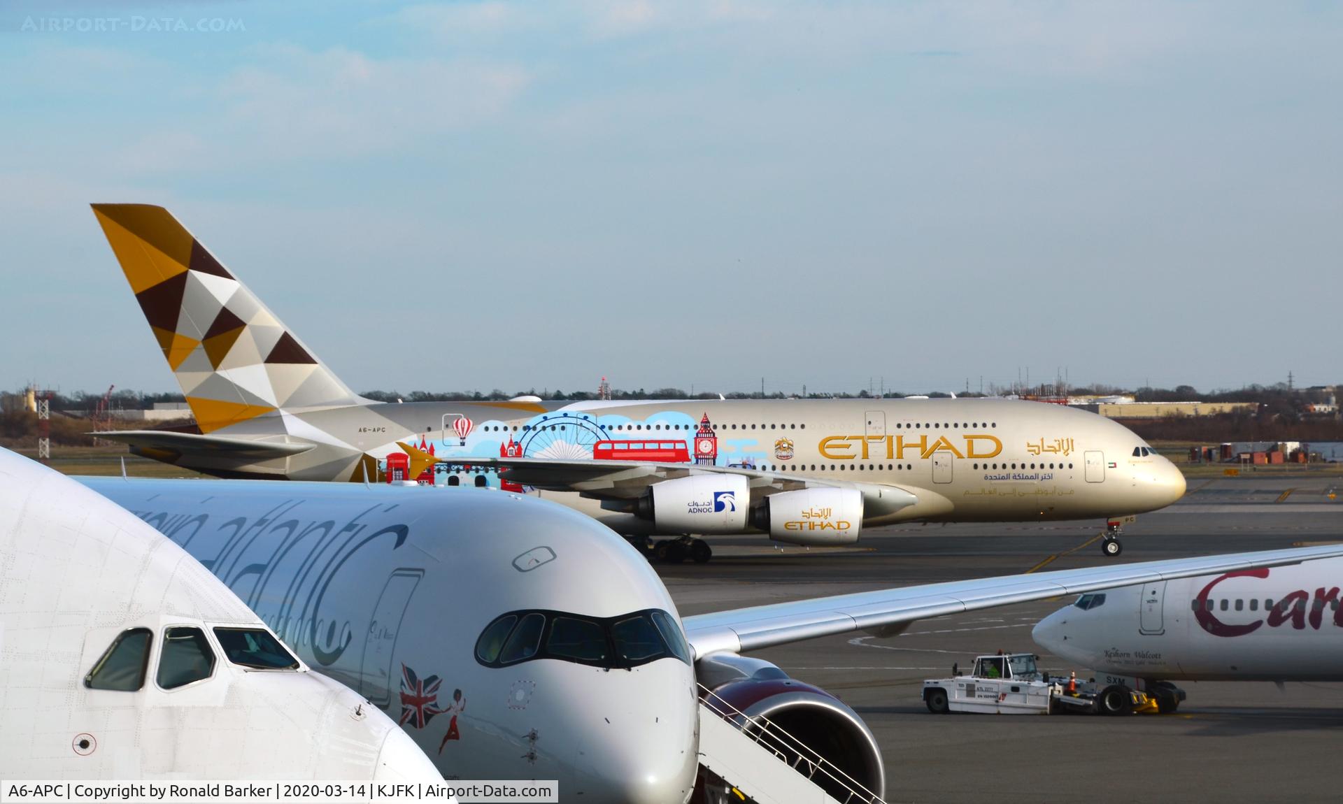A6-APC, 2014 Airbus A380-861 C/N 176, Taxi to ramp JFK