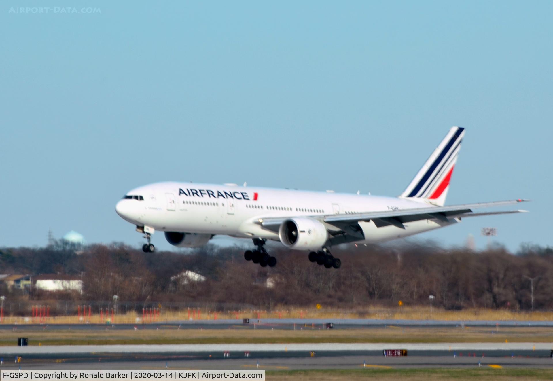 F-GSPD, 1998 Boeing 777-228/ER C/N 29005, Landing JFK
