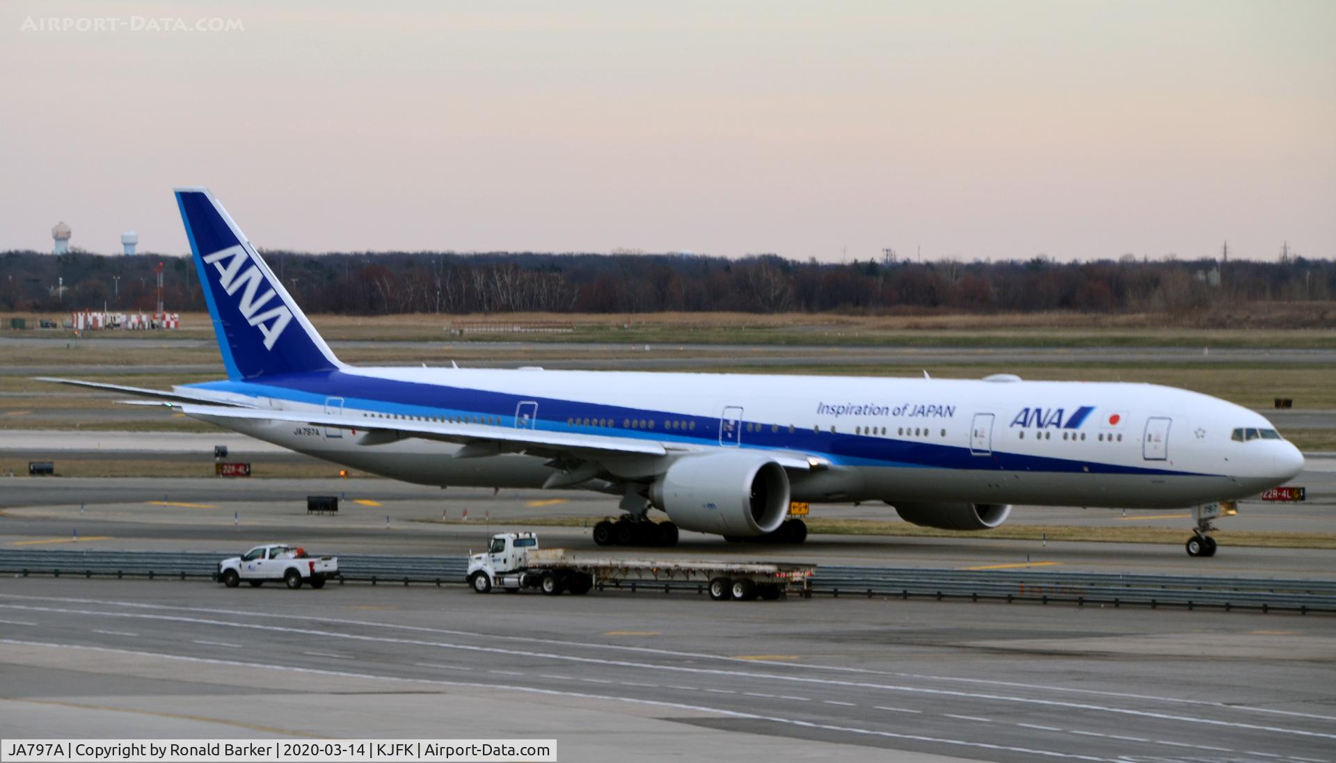 JA797A, 2019 Boeing 777-381/ER C/N 61516, Taxi JFK