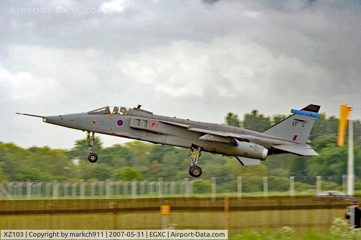 XZ103, 1976 Sepecat Jaguar GR.3A C/N S.104, landing
