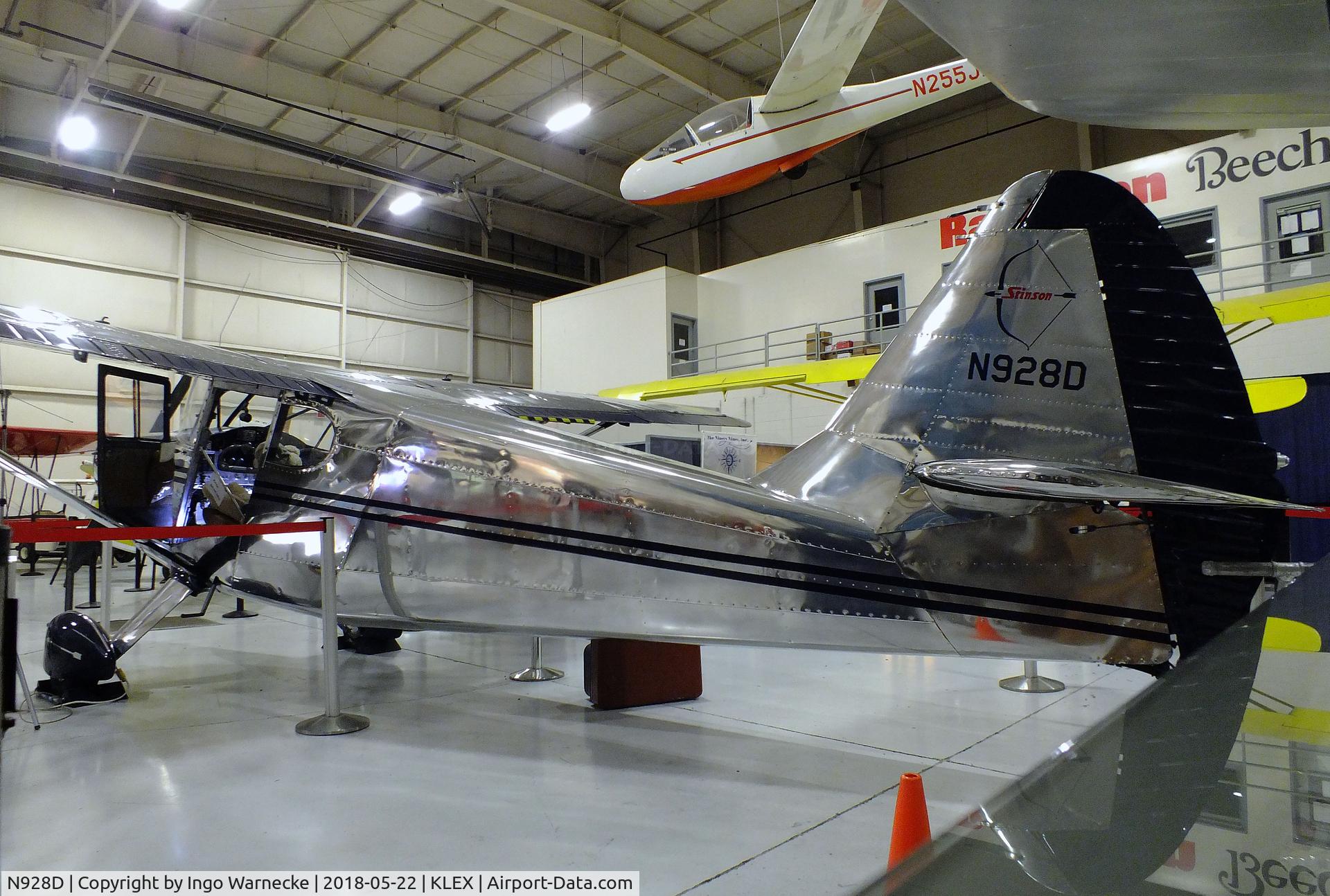 N928D, 1947 Stinson 108-2 Voyager C/N 108-2928, Stinson 108-2 Flying Station Wagon at the Aviation Museum of Kentucky, Lexington KY
