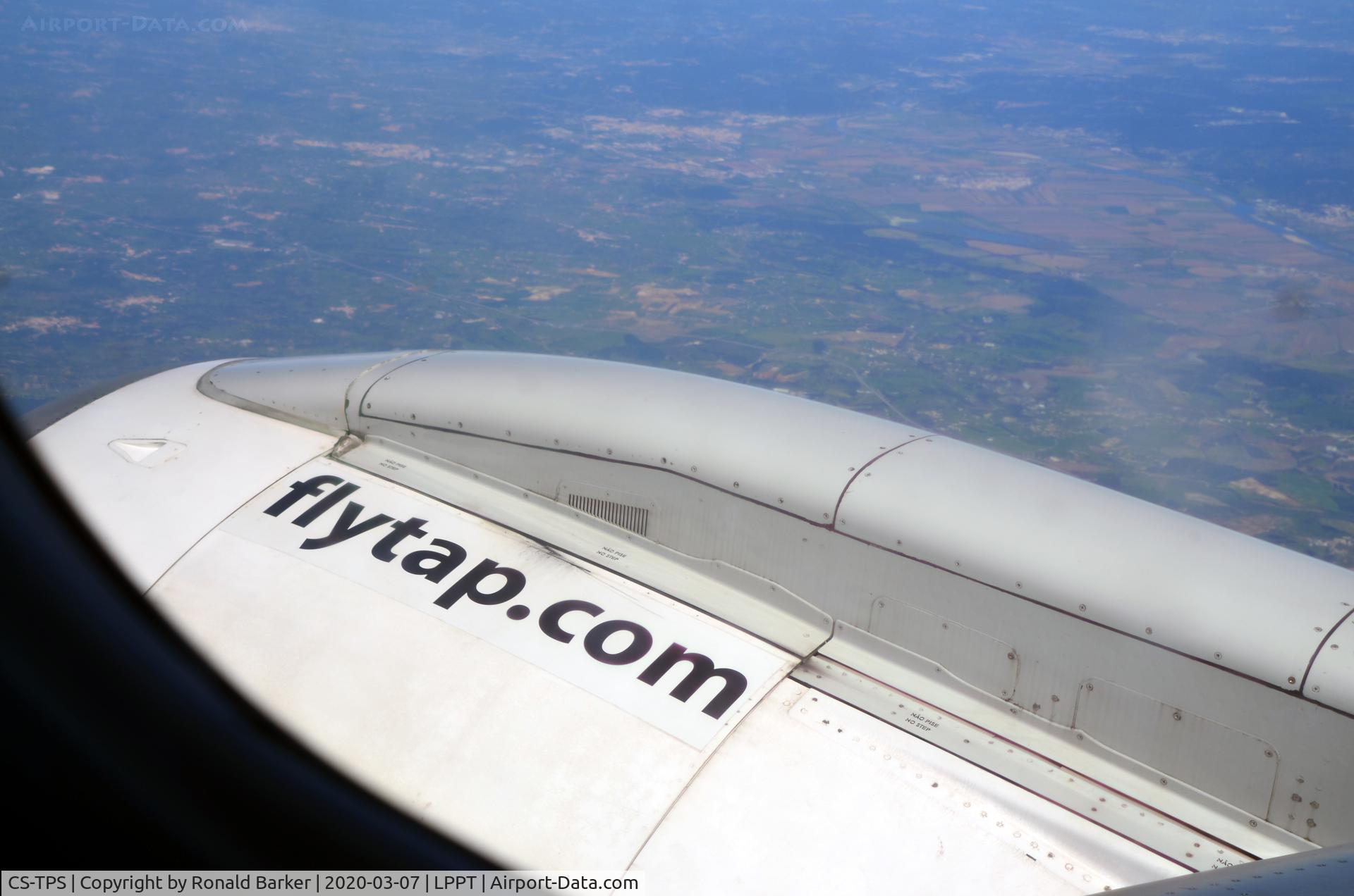 CS-TPS, 2011 Embraer 190LR (ERJ-190-100LR) C/N 19000493, Number 2 Engine