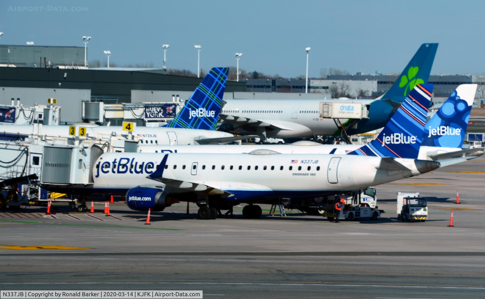 N337JB, Embraer ERJ-190-100 IGW 190AR C/N 19000473, Gate 4 JFK