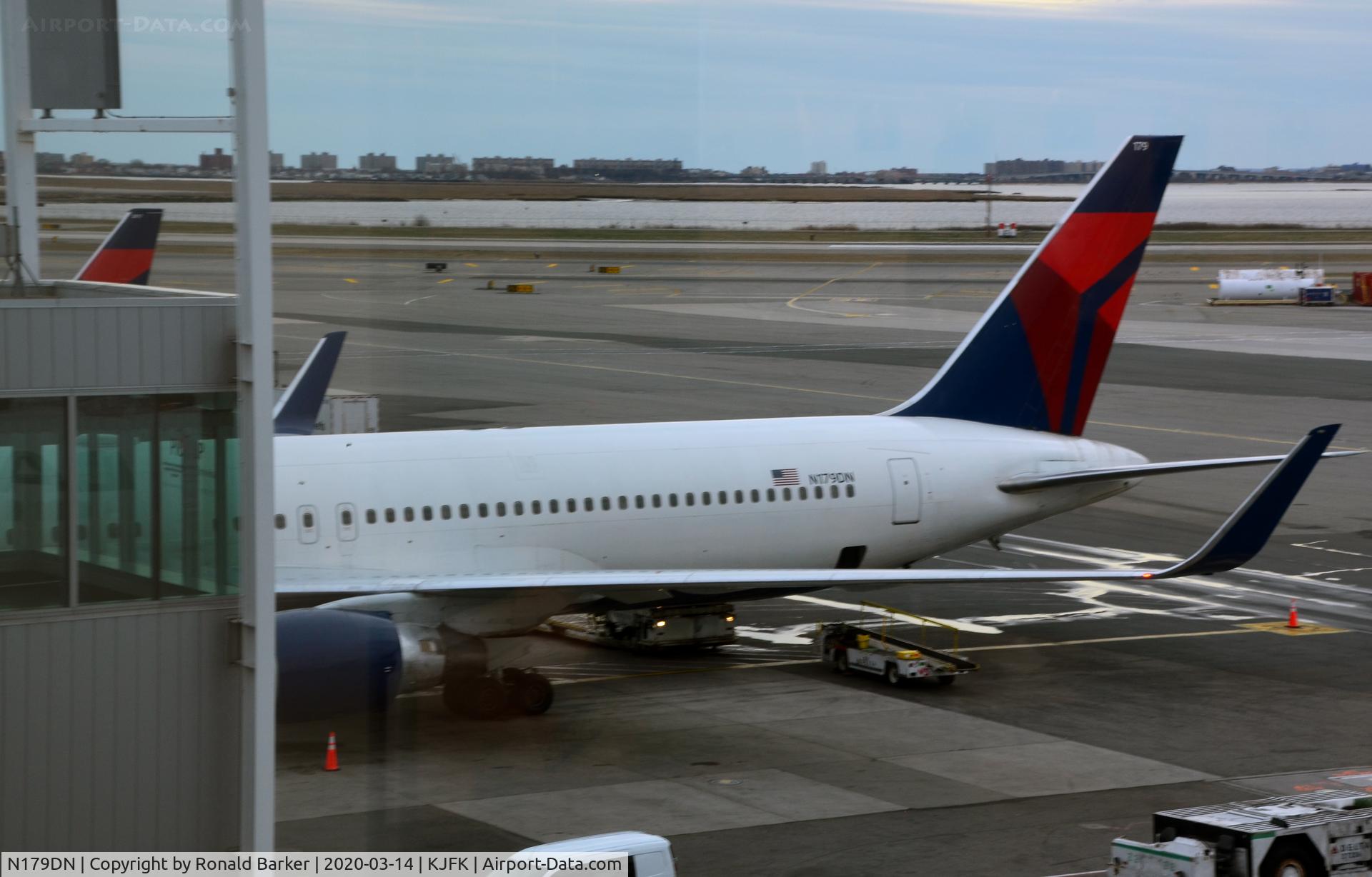 N179DN, 1991 Boeing 767-332 C/N 25144, At gate JFK