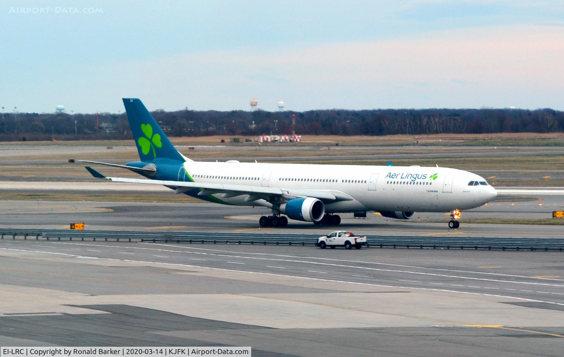 EI-LRC, 2019 Airbus A321-253NX C/N 8965, Taxi for takeoff JFK