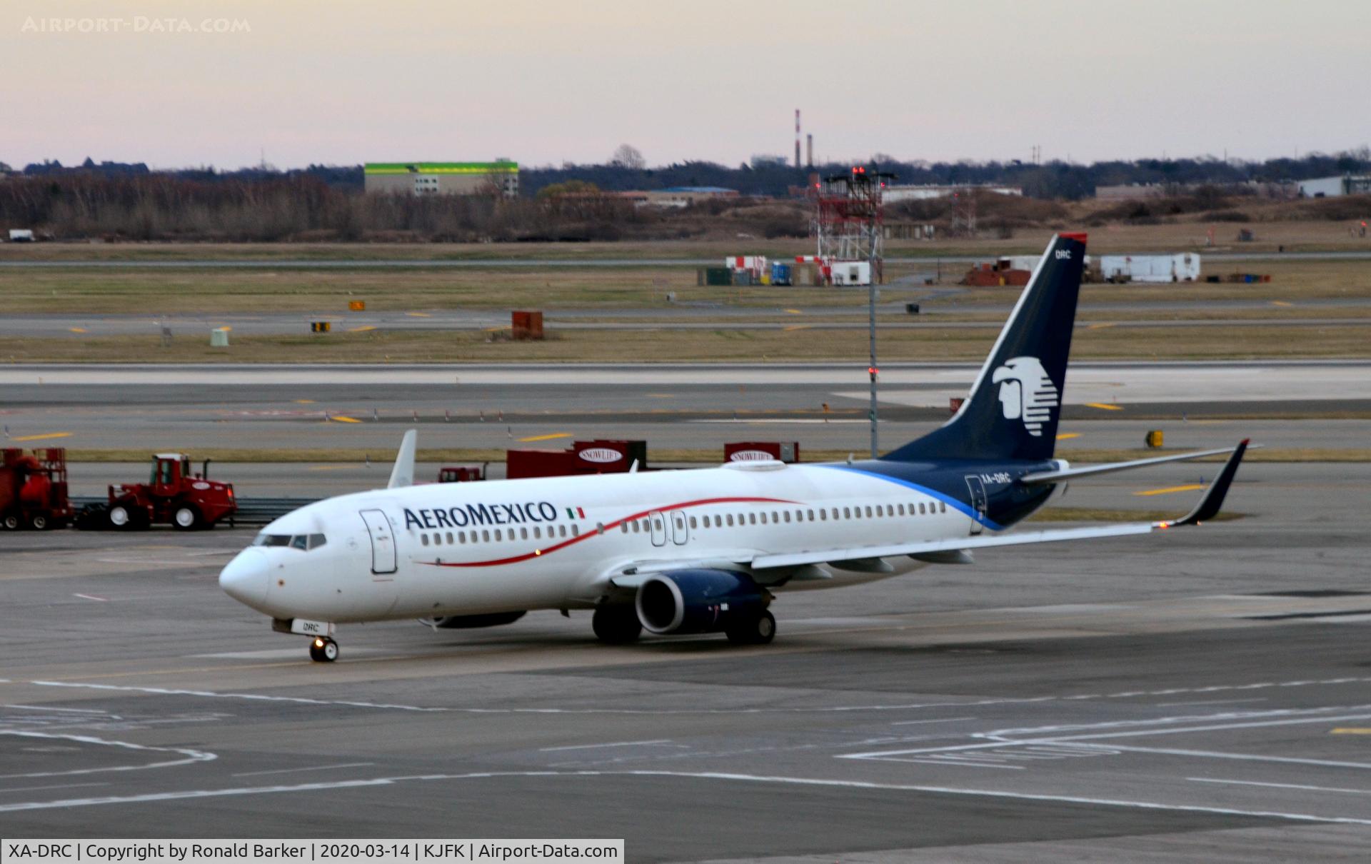 XA-DRC, 2006 Boeing 737-852 C/N 35116, Taxi for takeoff JFK