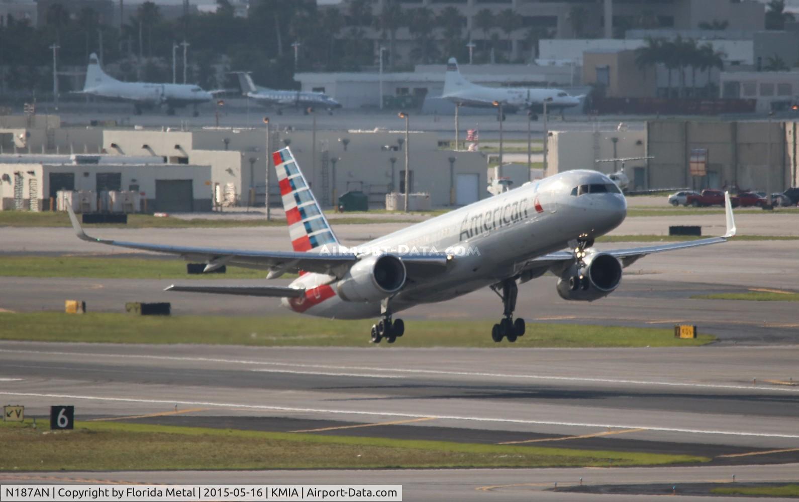 N187AN, 2001 Boeing 757-223 C/N 32381, MIA 2015