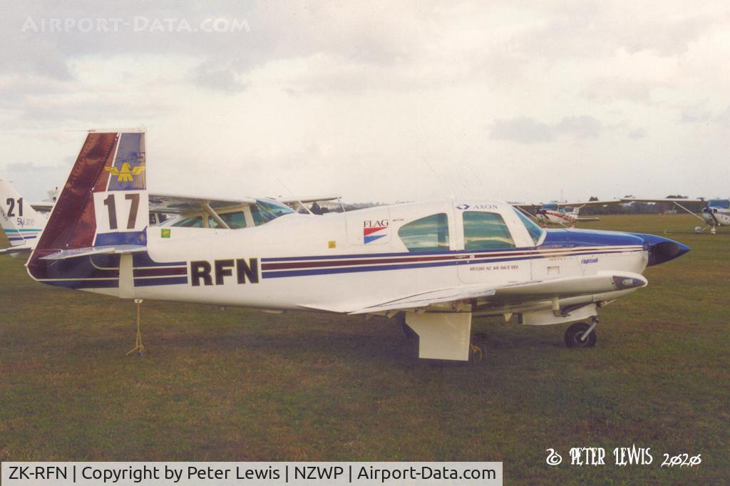 ZK-RFN, Mooney M20C Ranger C/N 2184, Wellington Aero Club - 2004