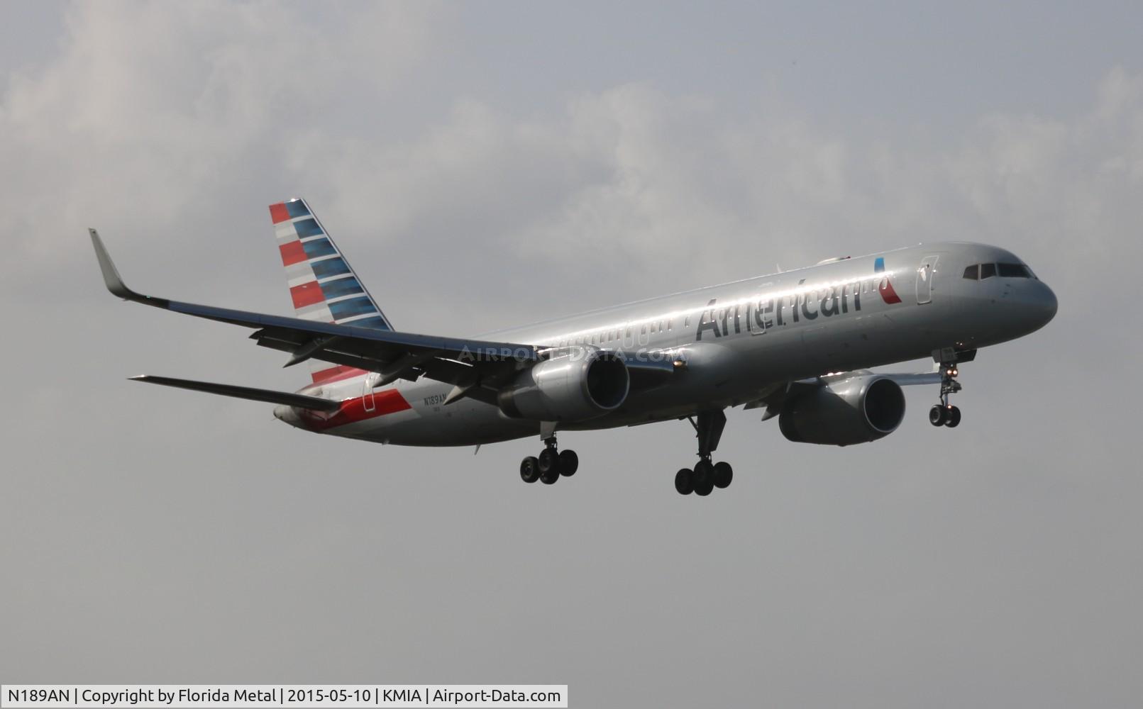 N189AN, 2001 Boeing 757-223 C/N 32383, MIA 2015