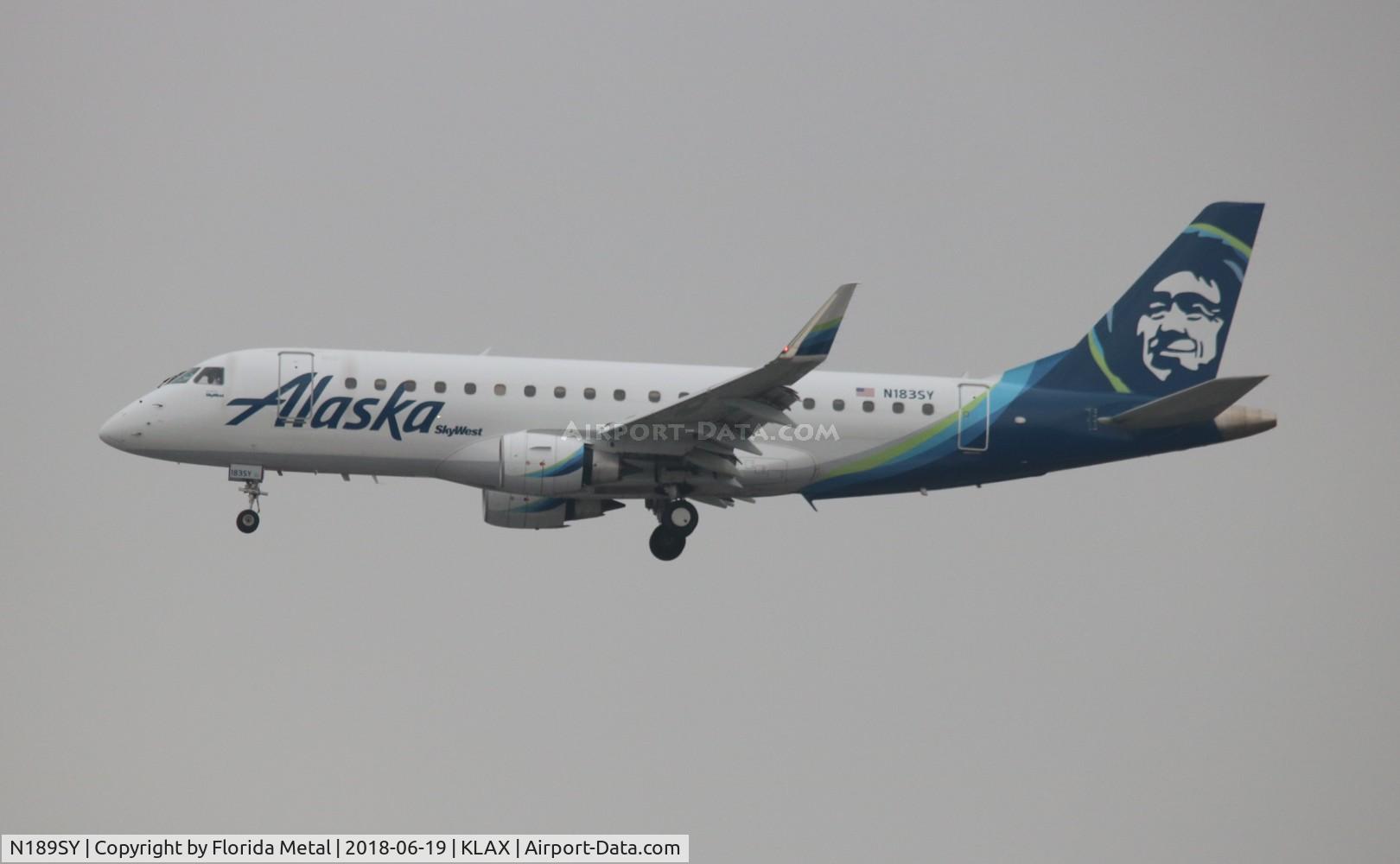 N189SY, 2017 Embraer 175LR (ERJ-170-200LR) C/N 17000631, LAX 2018
