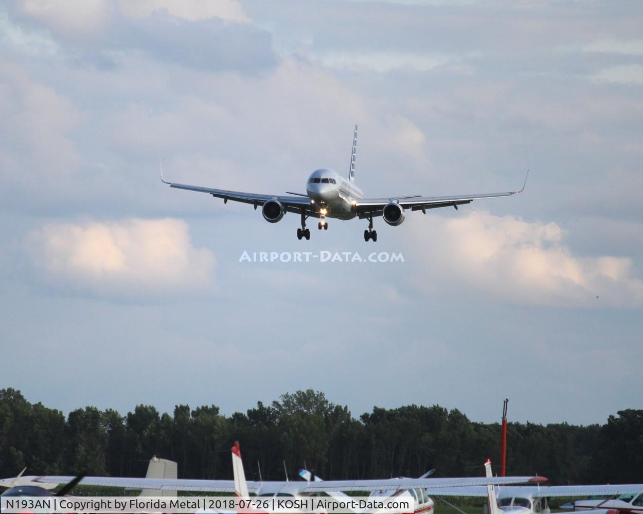 N193AN, 2001 Boeing 757-223 C/N 32387, OSH 2018