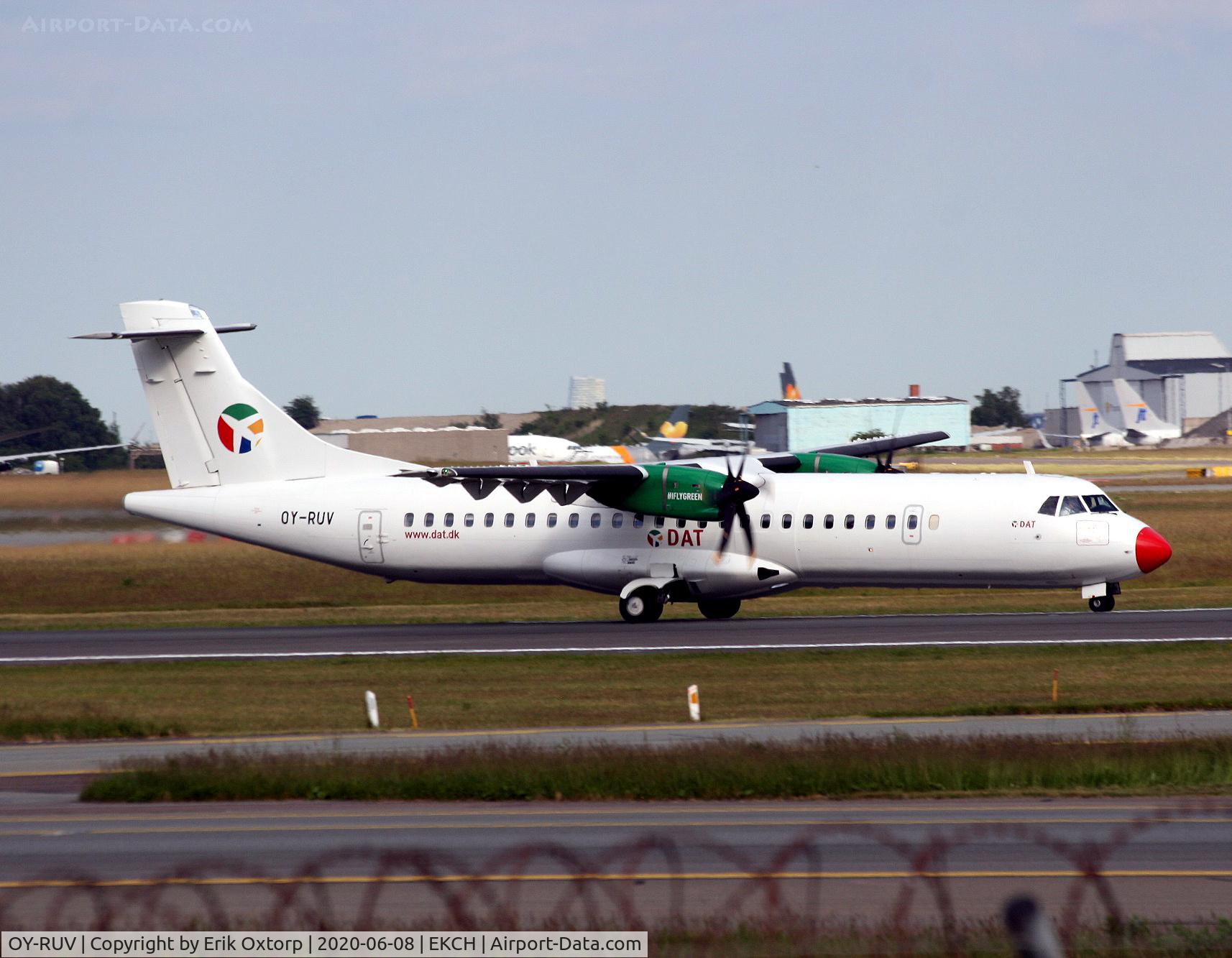 OY-RUV, 2018 ATR 72-600 C/N 1527, OY-RUV taking off rw 22R