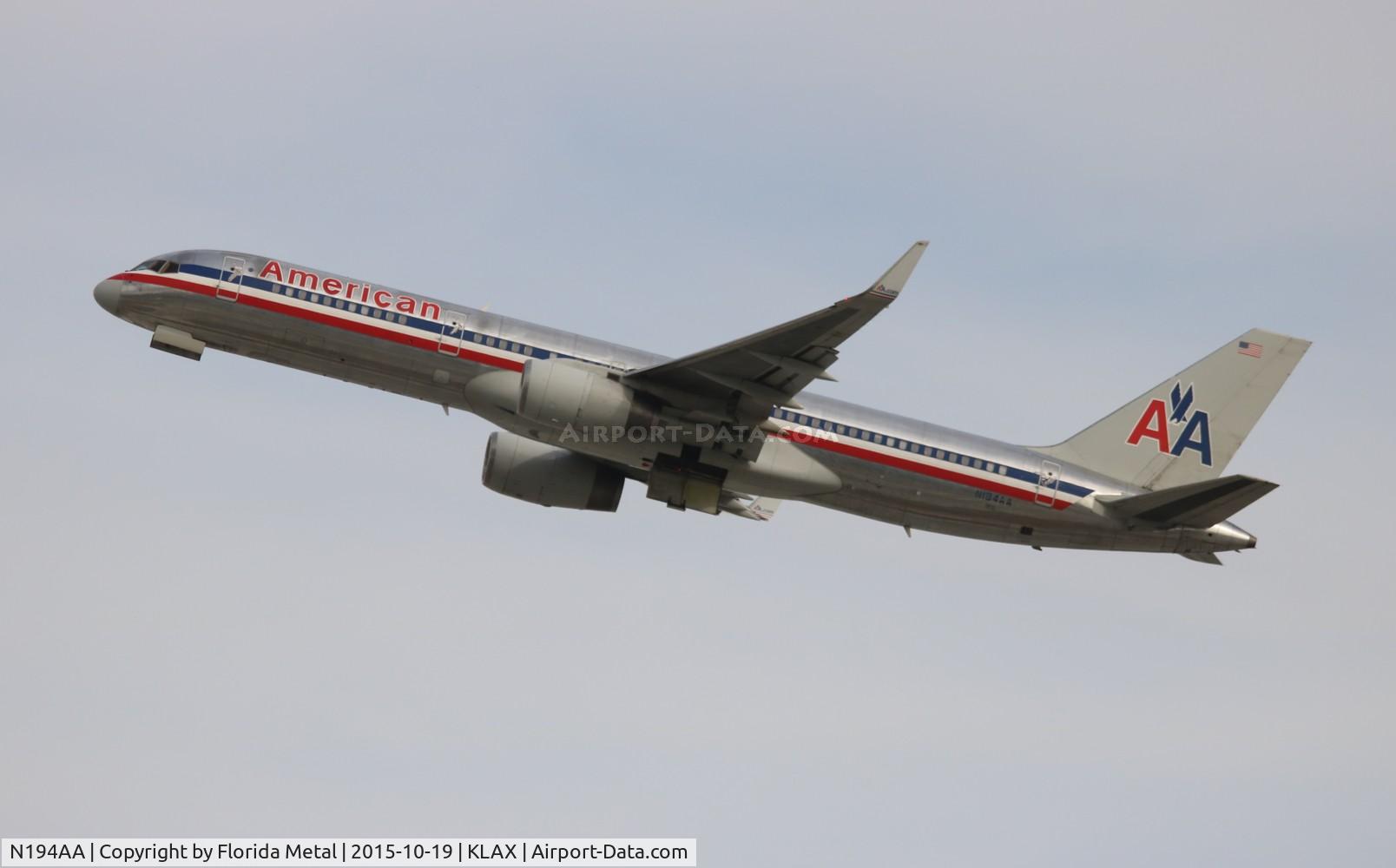 N194AA, 2001 Boeing 757-223 C/N 32388, LAX 2015