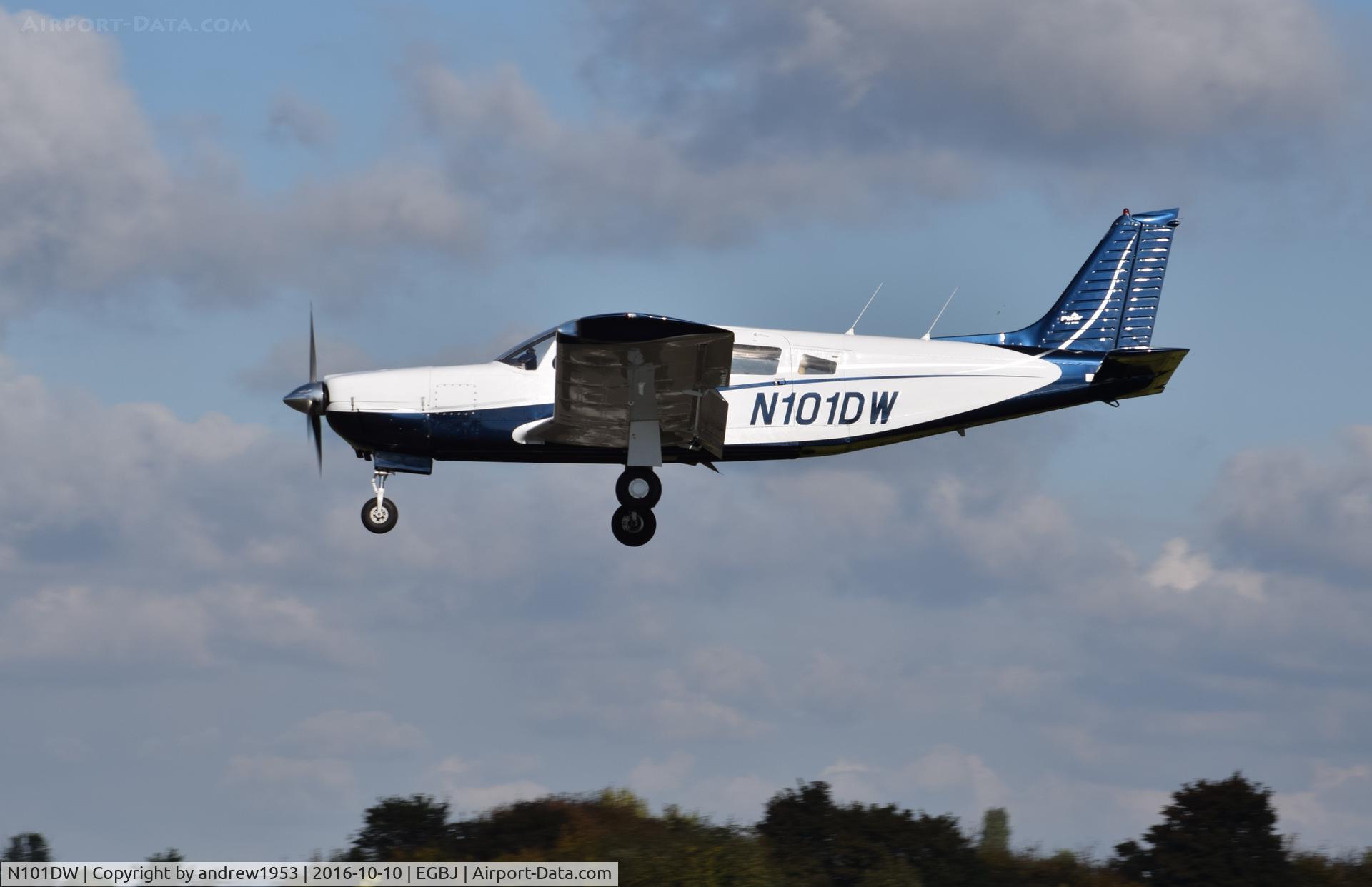 N101DW, 1976 Piper PA-32R-300 Cherokee Lance C/N 32R-7680399, N101DW landing at Gloucestershire Airport.